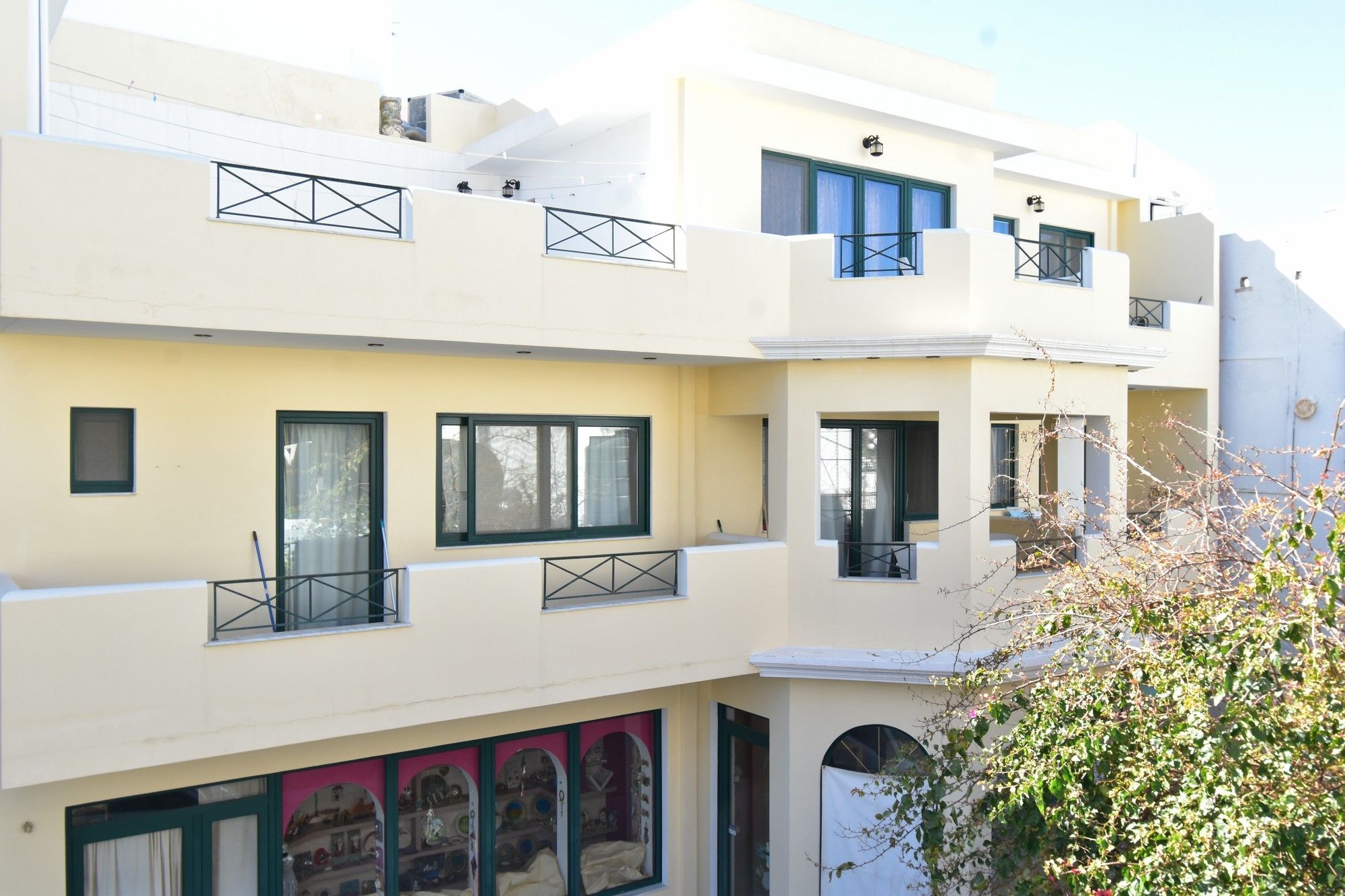 Mike'S Studios Karpathos Esterno foto